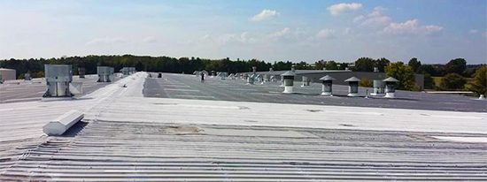 R-Panel-Metal-Roofing-1-Nashville-TN-L&L-Contractors